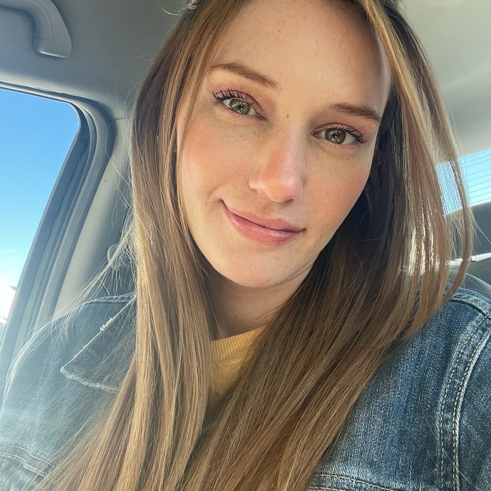 Meet your Posher, April